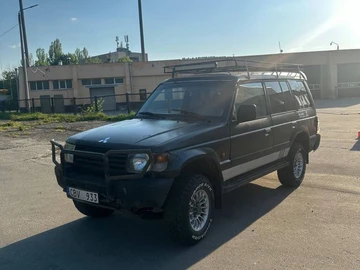 Авто Mitsubishi Pajero 1999 № 8776248