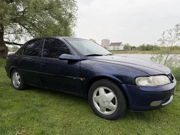 Авто Opel Vectra 1998 № 8776527