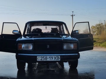 Авто ВАЗ 2105 2000 № 8776548