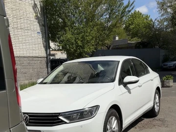 Авто Volkswagen Passat Sedan 2018 № 8776736
