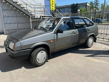 Авто ВАЗ 2109 1992 № 8776780
