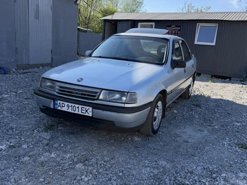 Авто Opel Vectra 1989 № 8776793