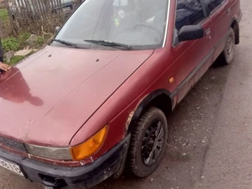 Авто Mitsubishi Lancer 1990 № 8776955