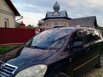 Авто Toyota Avensis Verso 2001 № 8776989