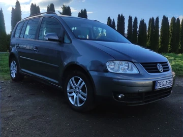 Авто Volkswagen Touran 2005 № 8777184