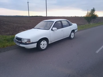 Авто Opel Vectra 1990 № 8777222