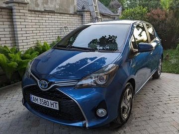 Авто Toyota Yaris 2014 № 8777369