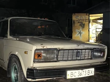 Авто ВАЗ 2105 1994 № 8777399
