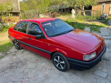 Авто Volkswagen Passat Sedan 1988 № 8777510