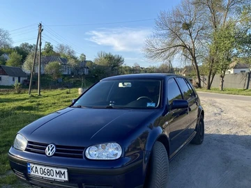 Авто Volkswagen Golf 2002 № 8777715