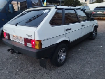 Авто ВАЗ 2109 1993 № 8777732