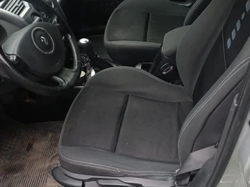 Авто Renault 9 2009 № 8777986