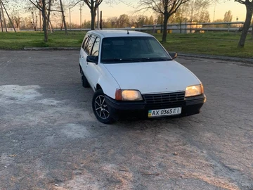 Авто Opel Kadett 1988 № 8778127