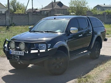 Авто Mitsubishi L 200 2011 № 8778181