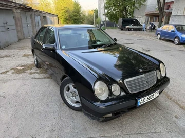 Авто Mercedes E Серия 2000 № 8778196
