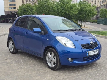 Авто Toyota Yaris 2008 № 8778197