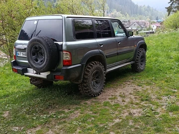 Авто Nissan Patrol 2004 № 8778205