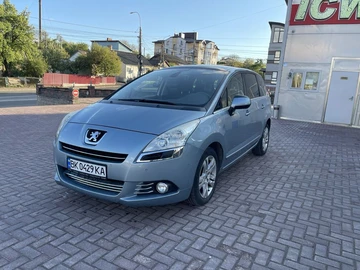 Авто Peugeot 5008 2010 № 8778419