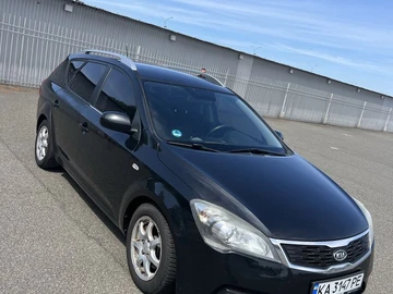 Авто KIA Cee X27 D 2010 № 8778437