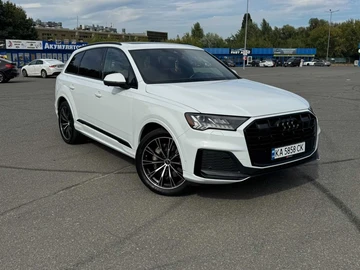 Авто Audi Q7 2021 № 8778463