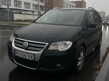 Авто Volkswagen Touran 2008 № 8778652