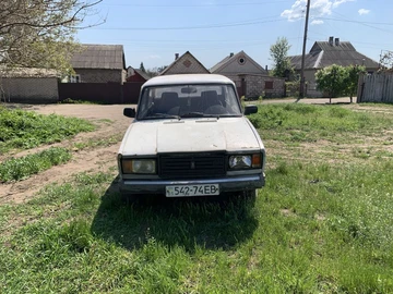 Авто ВАЗ 2107 1989 № 8778770