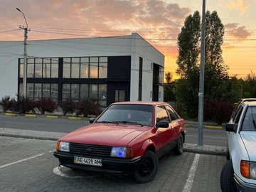 Авто Ford Escort 1981 № 8778914