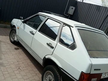 Авто ВАЗ 2109 1991 № 8779153