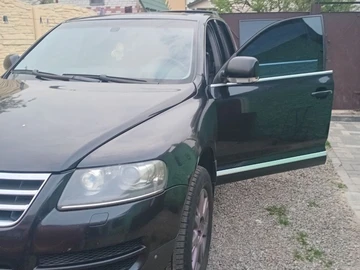 Авто Volkswagen Touareg 2007 № 8779159