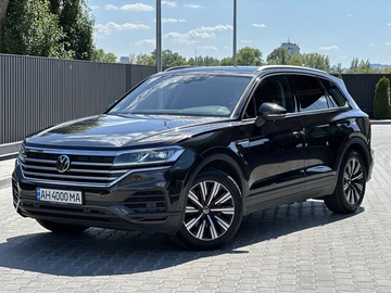 Авто Volkswagen Touareg 2020 № 8779194
