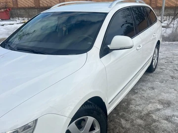 Авто Skoda Superb 2011 № 8779279
