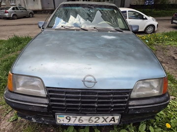 Авто Opel Kadett 1986 № 8779375