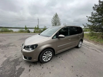 Авто Volkswagen Touran 2013 № 8779381