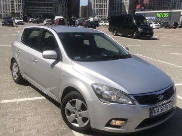 Авто KIA Cee X27 D 2009 № 8779526
