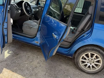 Авто Volkswagen Touran 2004 № 8779527