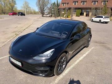 Авто Tesla Model 3 2019 № 8779573