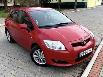Авто Toyota Auris 2008 № 8779588