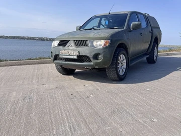 Авто Mitsubishi L 200 2008 № 8779797