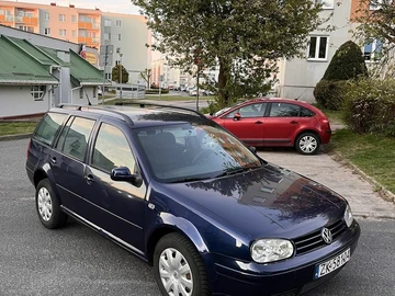 Авто Volkswagen Golf 2000 № 8779839