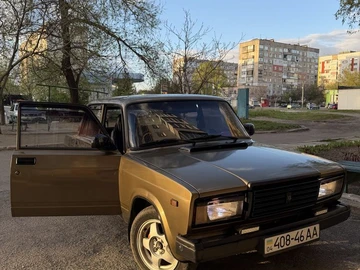 Авто ВАЗ 2107 1986 № 8779843