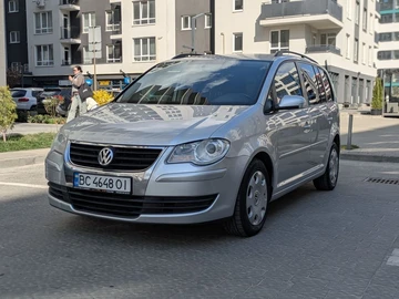 Авто Volkswagen Touran 2008 № 8779850