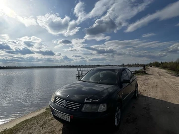 Авто Volkswagen Passat Sedan 1998 № 8780025