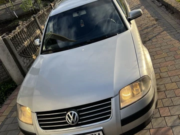 Авто Volkswagen Passat Variant 2002 № 8780049