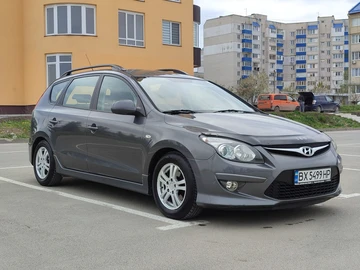 Авто Hyundai I30 2010 № 8780163