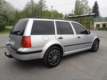 Авто Volkswagen Golf 2001 № 8780248