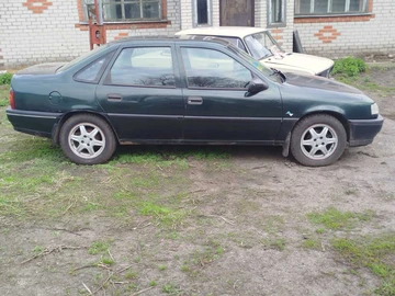 Авто Opel Vectra 1995 № 8780275
