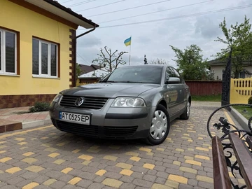 Авто Volkswagen Passat Sedan 2003 № 8780282