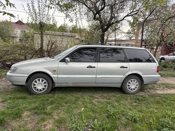 Авто Volkswagen Passat Variant 1996 № 8780446
