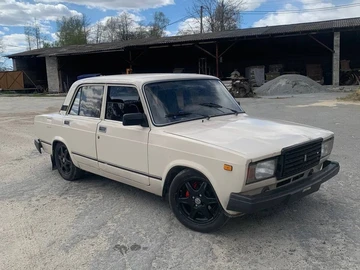 Авто ВАЗ 2107 1995 № 8780527
