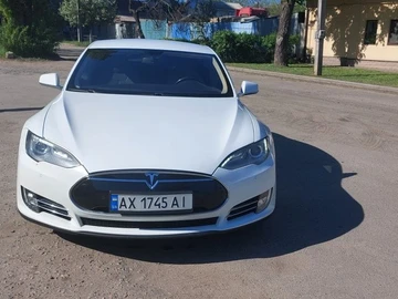 Авто Tesla Model S 2013 № 8780641